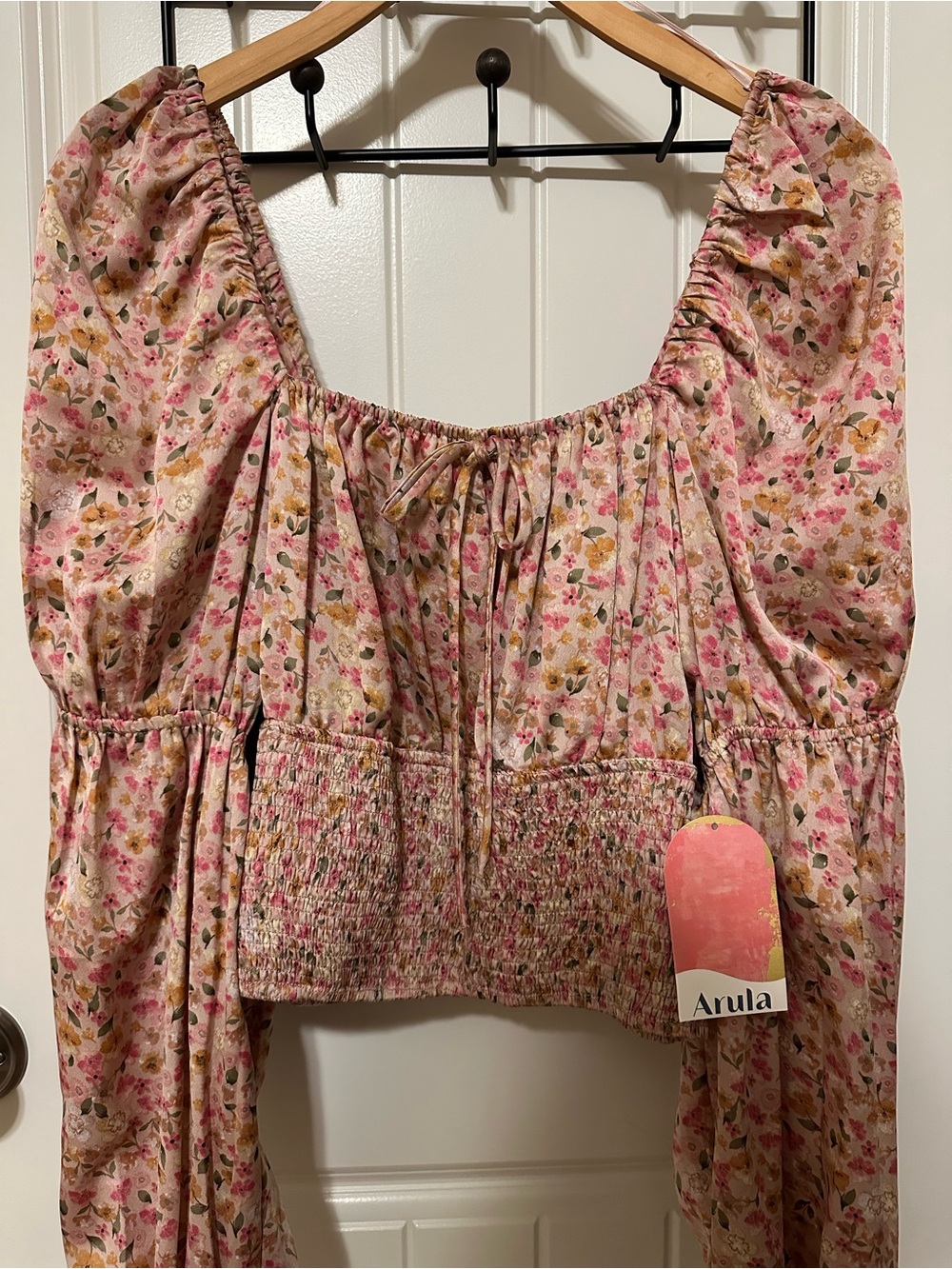 ARULA Pink Floral Puff-Sleeve Smocked Crop Top